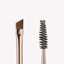 WINGED LINER BRUSH